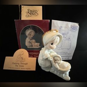 ENESCO - Precious Moments Dashing through the Snow ⛄️ Ornament